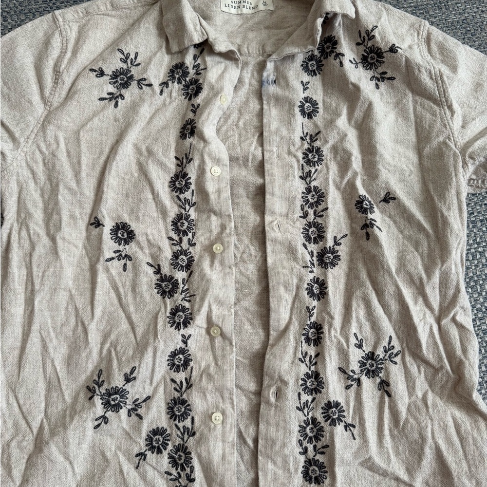 Abercrombie & Fitch Beige Shirt with Black Floral Embroidery
